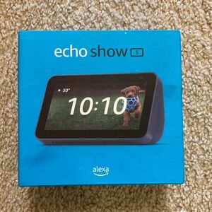 Echo Show 5 Smart Display in Blue